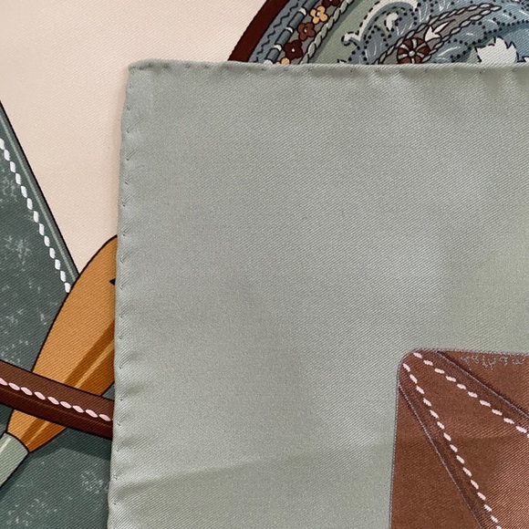 Hermes scarf : Tout Cuir - Picture 9 of 10